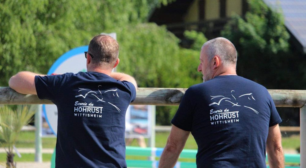 photo-hommes-deux-dos